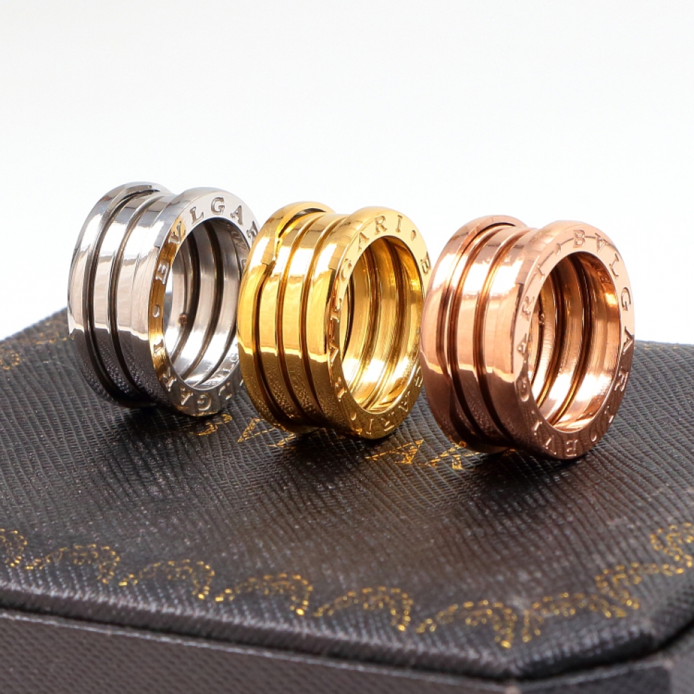 Replica Bvlgari curved spring ring
