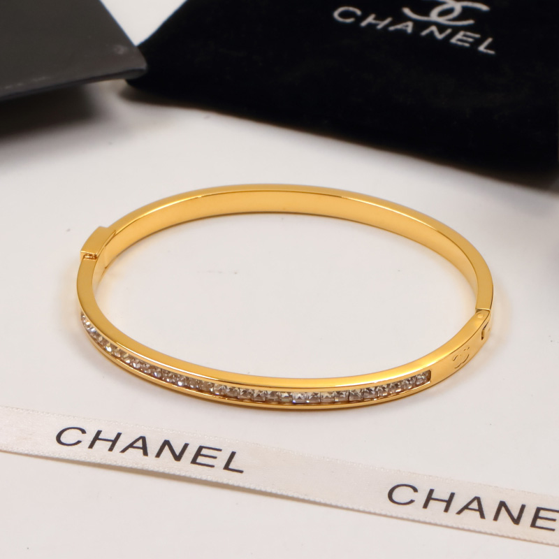 Replica Chanel alphabet single-row diamond bracelet