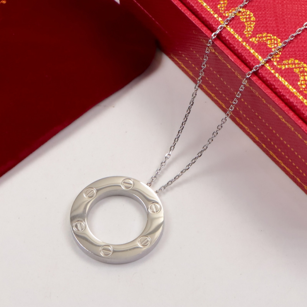 Replica Cartier new diamond-free letter large round cake pendant necklace