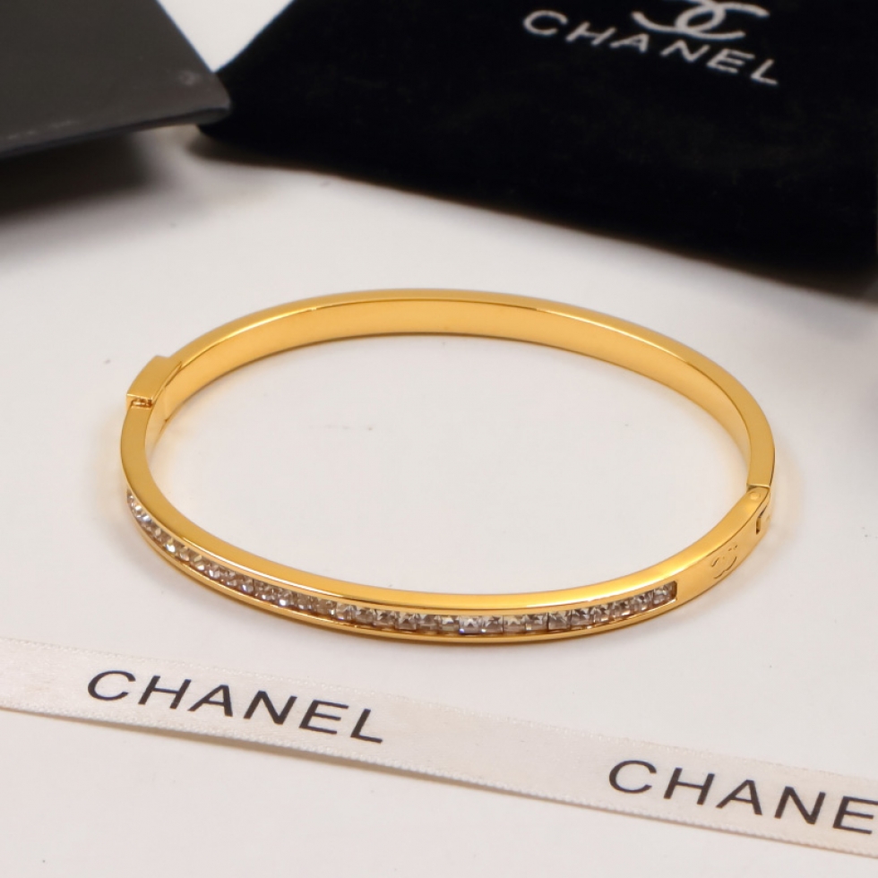 Replica Chanel alphabet single-row diamond bracelet