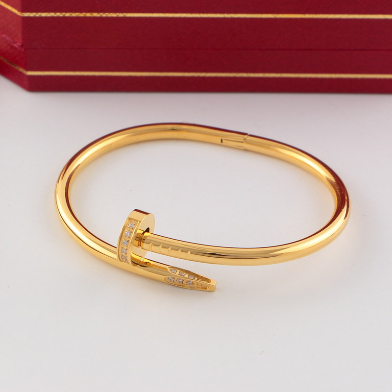Replica Cartier engraved nail bracelet