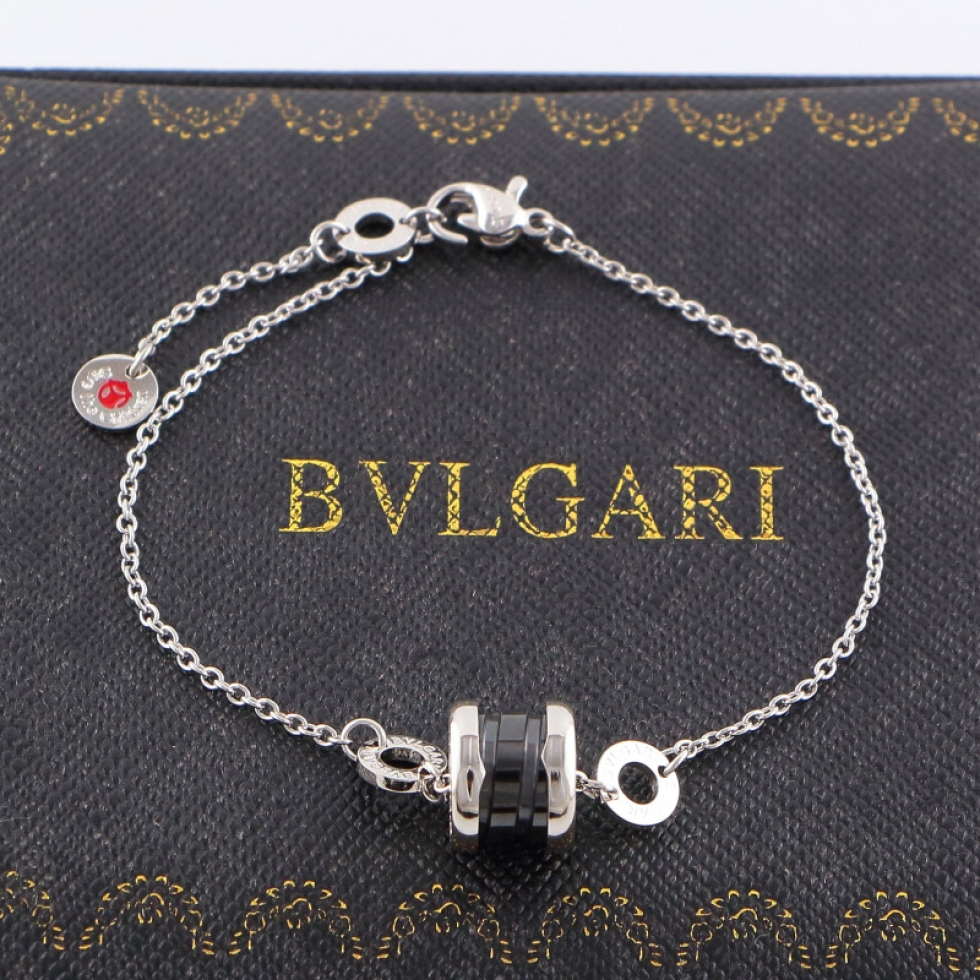 Replica Bvlgari charity small red man bracelet