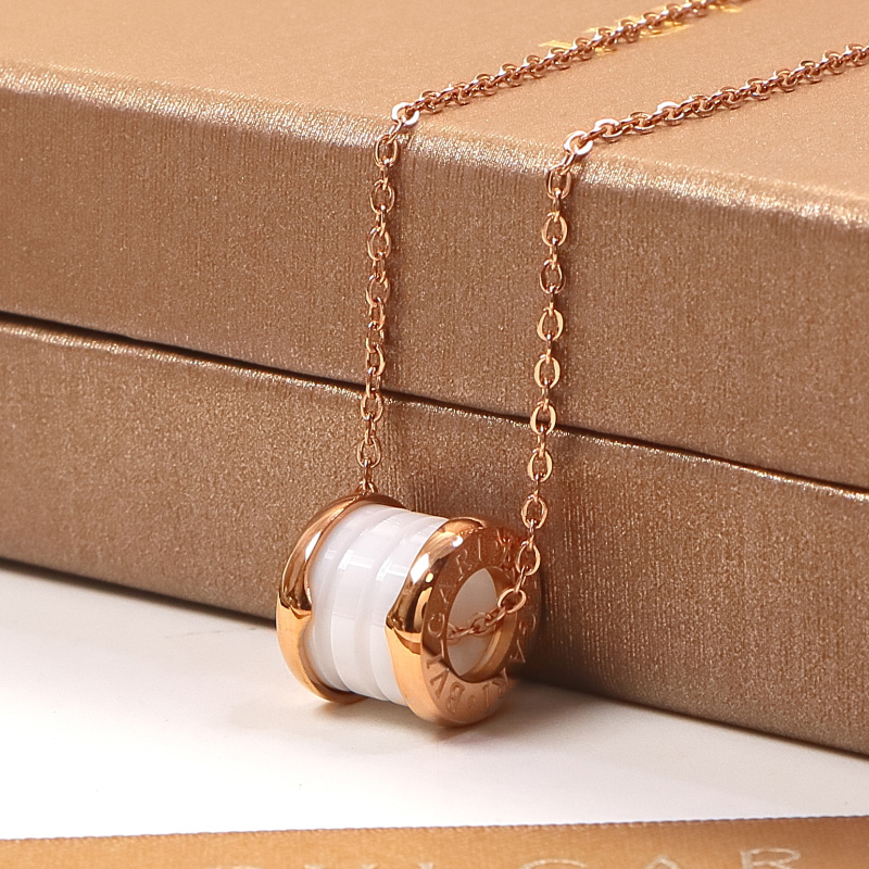 Replica Bvlgari wide round wheel ceramic titanium steel necklace