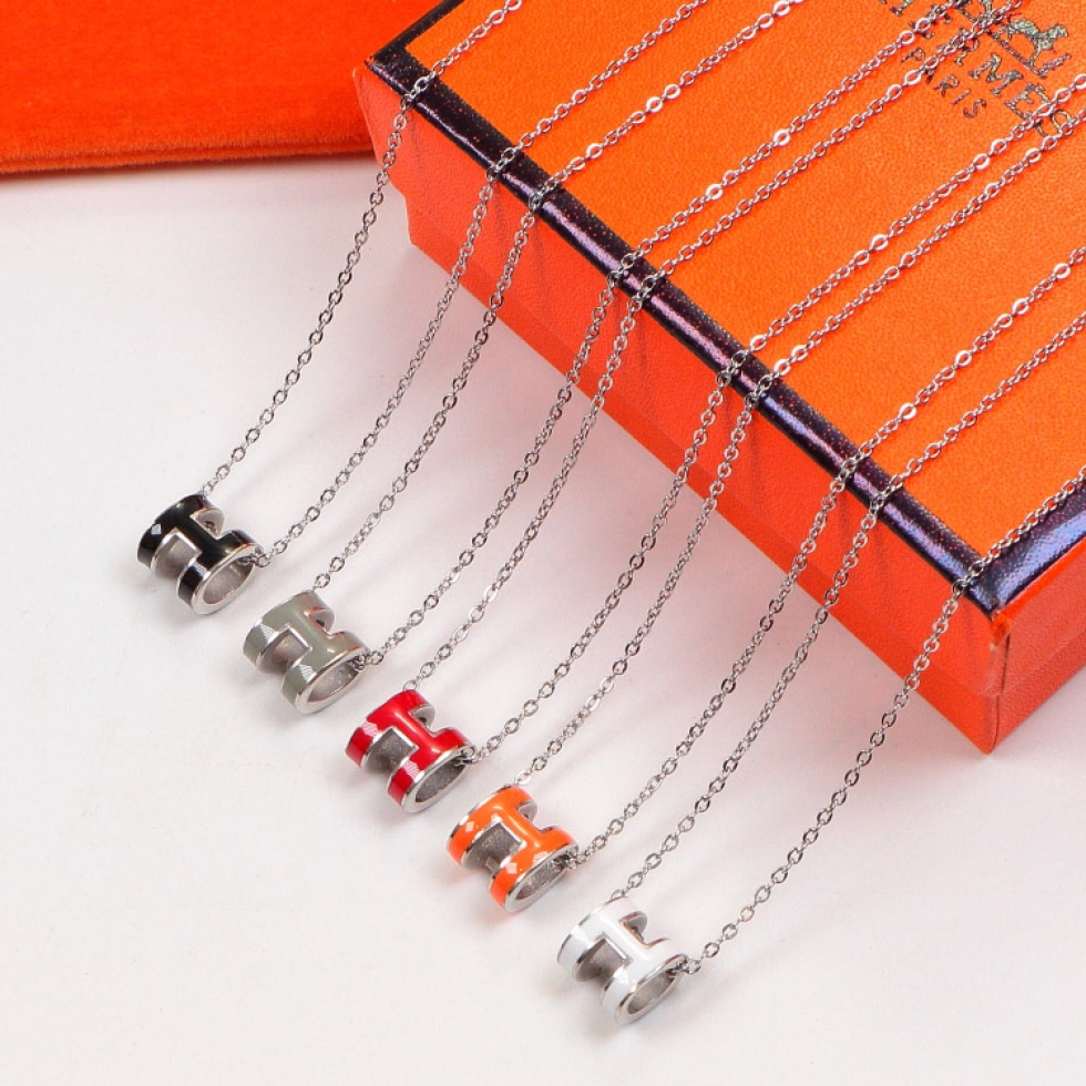 Replica Hermes H Letter 3D Hollow Necklace