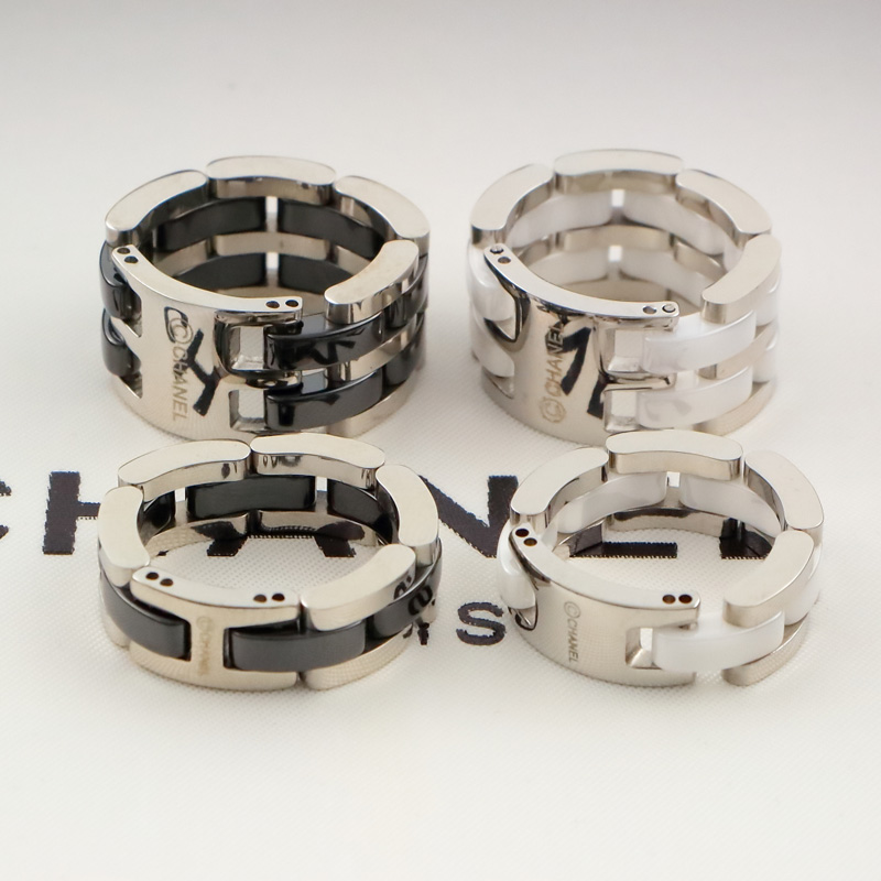 Replica Chanel black and white ceramic ring