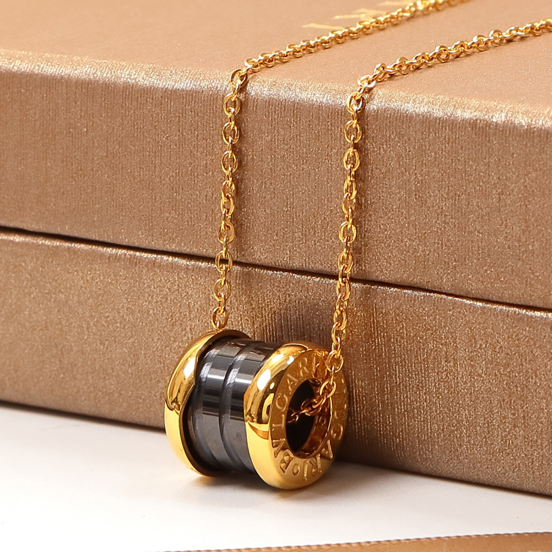 Replica Bvlgari wide round wheel ceramic titanium steel necklace