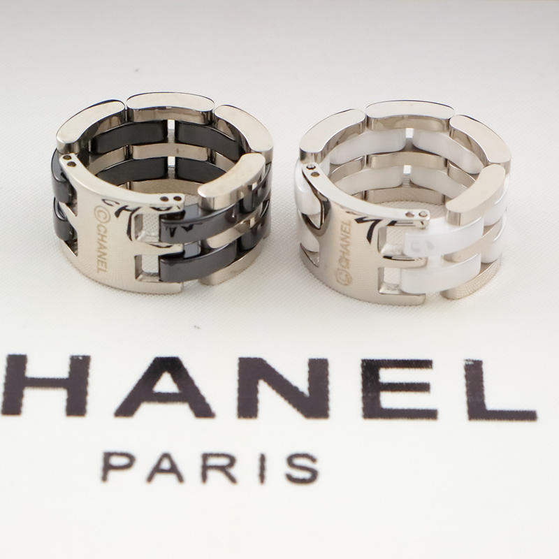Replica Chanel black and white ceramic ring