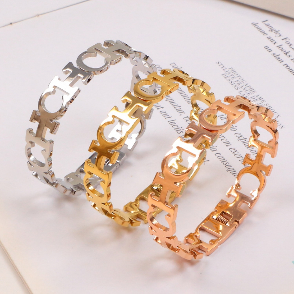 Replica Chanel interlocking C and H wide bracelet