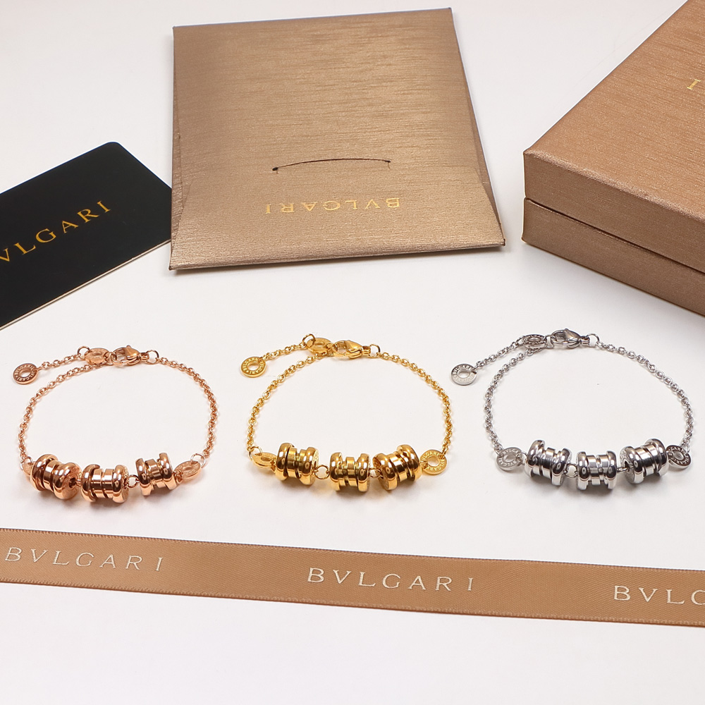 Replica Bvlgari B.zero1 three-band three-color spring bracelet