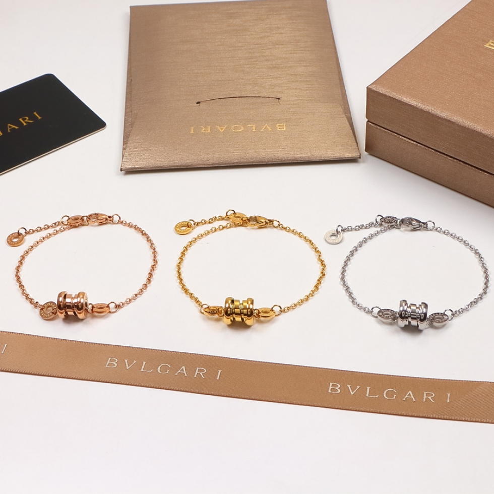 Replica Bvlgari single-loop single-color spring bracelet