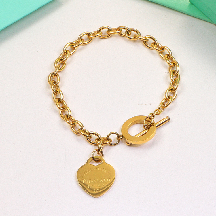 Replica Tiffany Love Heart Circle Pendant Bracelet