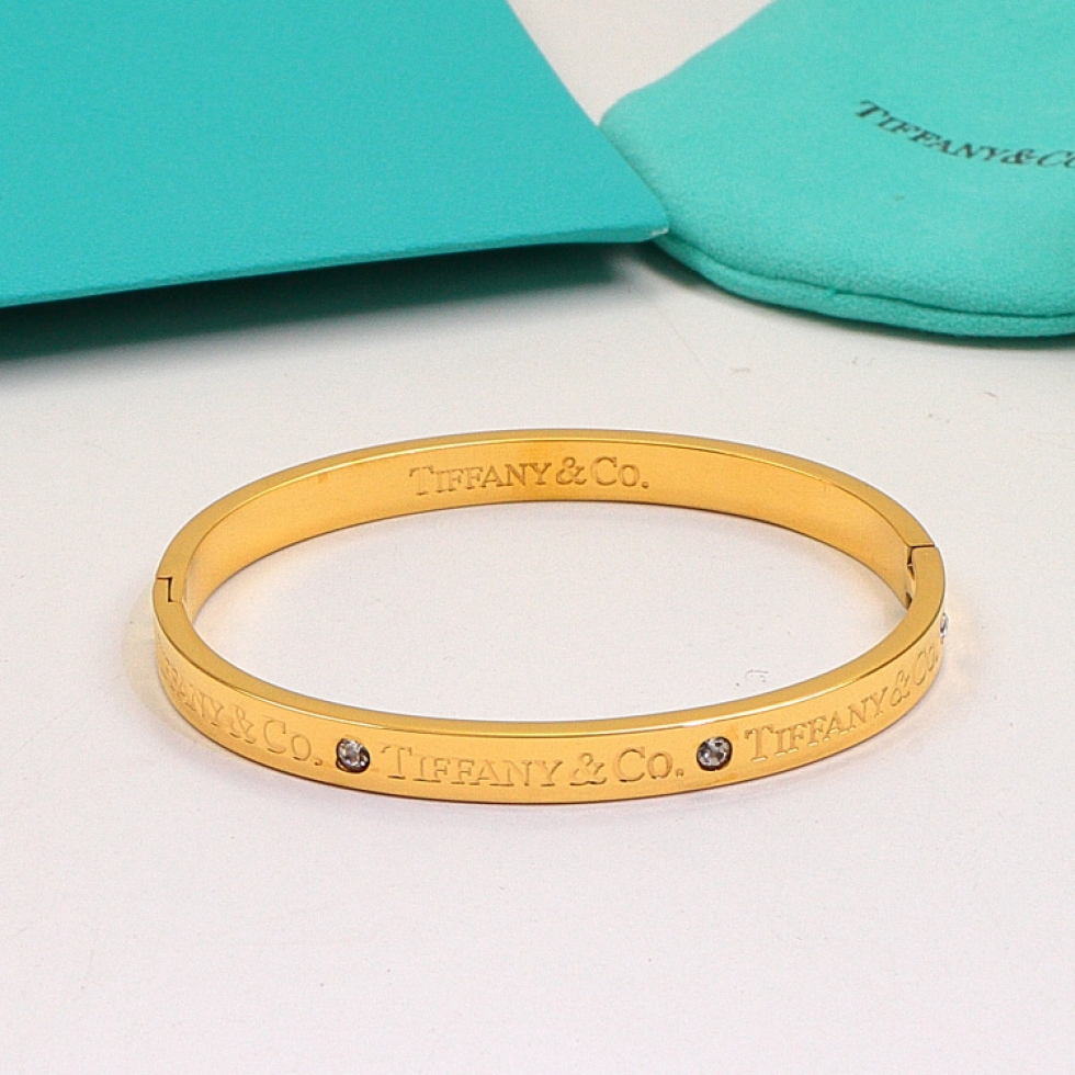 Replica Tiffany diamond-set letter bracelet