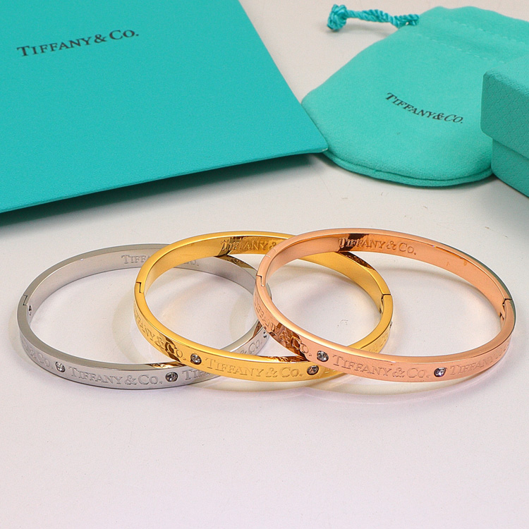 Replica Tiffany diamond-set letter bracelet