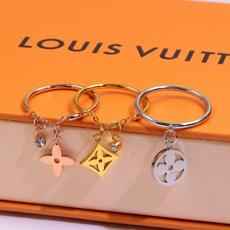 Replica LV four-leaf clover pendant ring