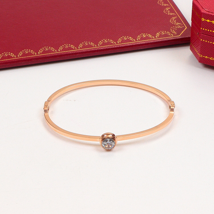 Replica Single diamond three-dimensional bracelet 18K