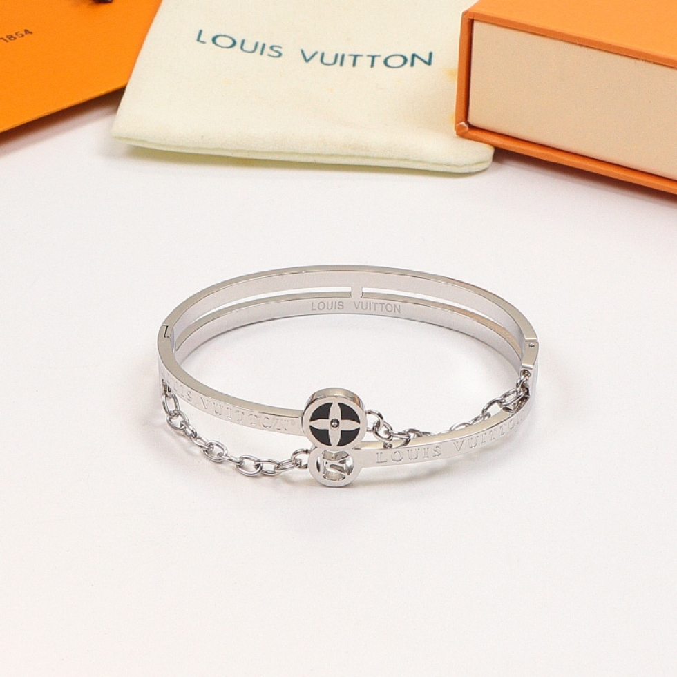 Replica LV chain letter flower bracelet