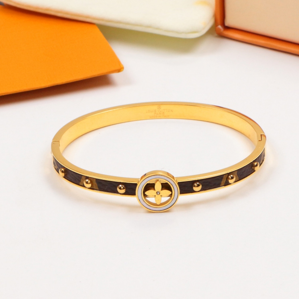 Replica LV single flower shell hollow letter leather bracelet