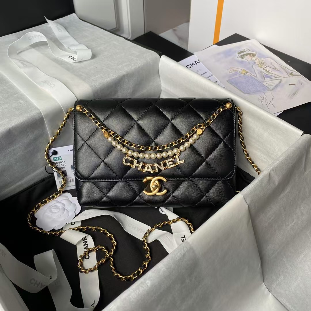 Replicate Chanel AS5011 Flap bag Shiny Lambskin Imitation Pearls Gold-Tone Metal Black(1:1 replica)