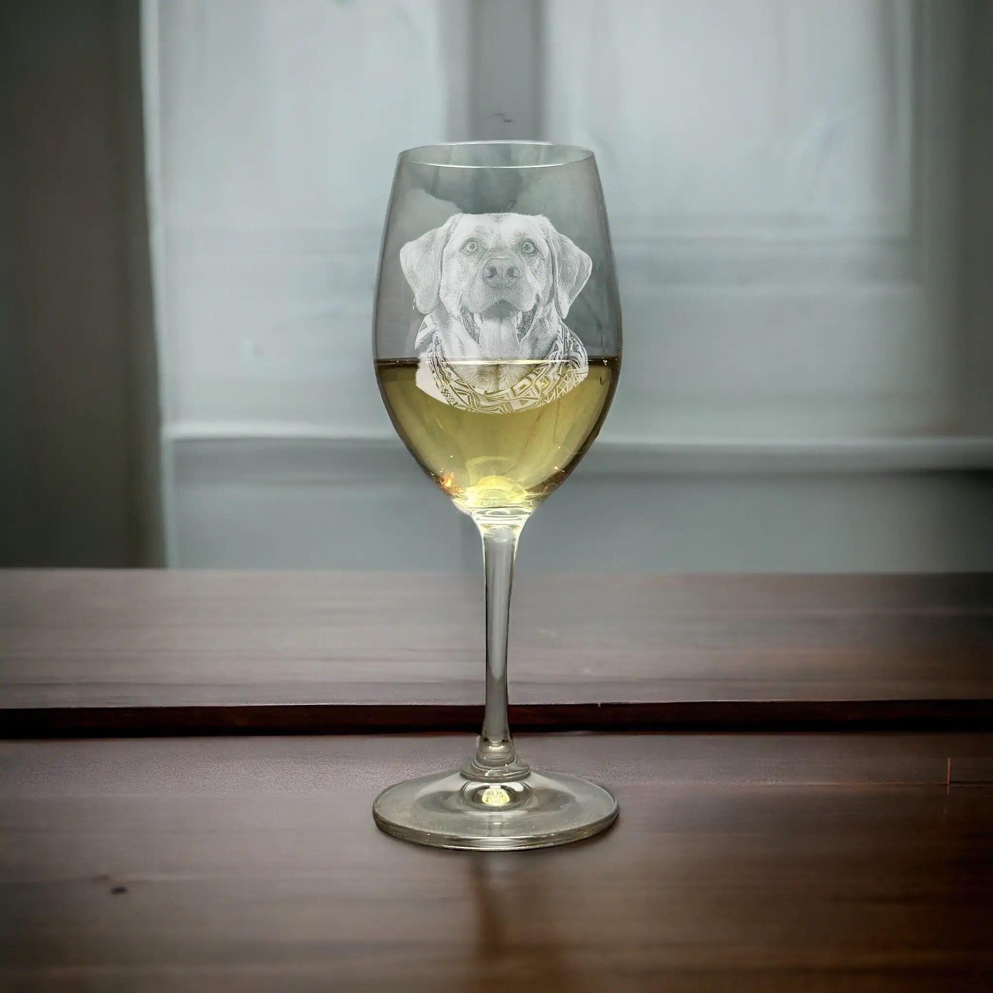 Personalized Christmas Wine Glass Gift for Dog Mom �C Engraved Pet Memorial Gifts from Photo | White Wine Memorial Items