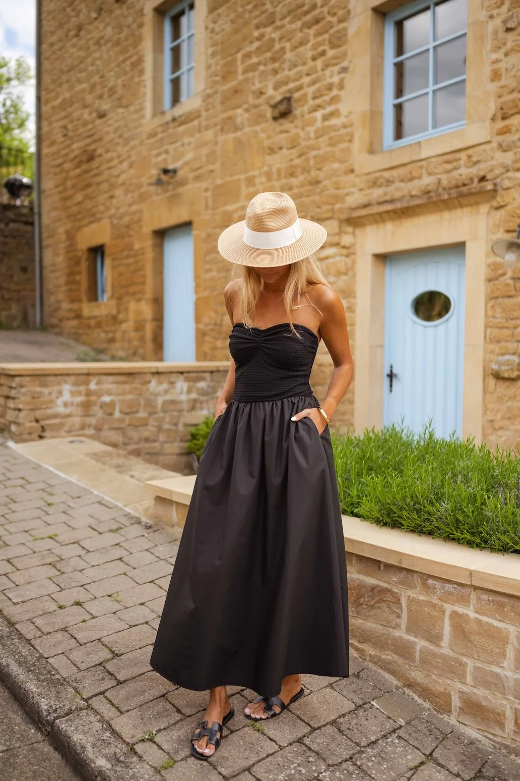 Black Viena Dress