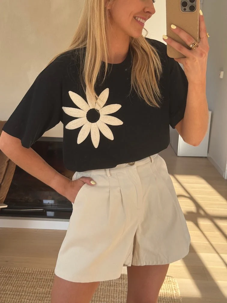 Black Sami T-Shirt