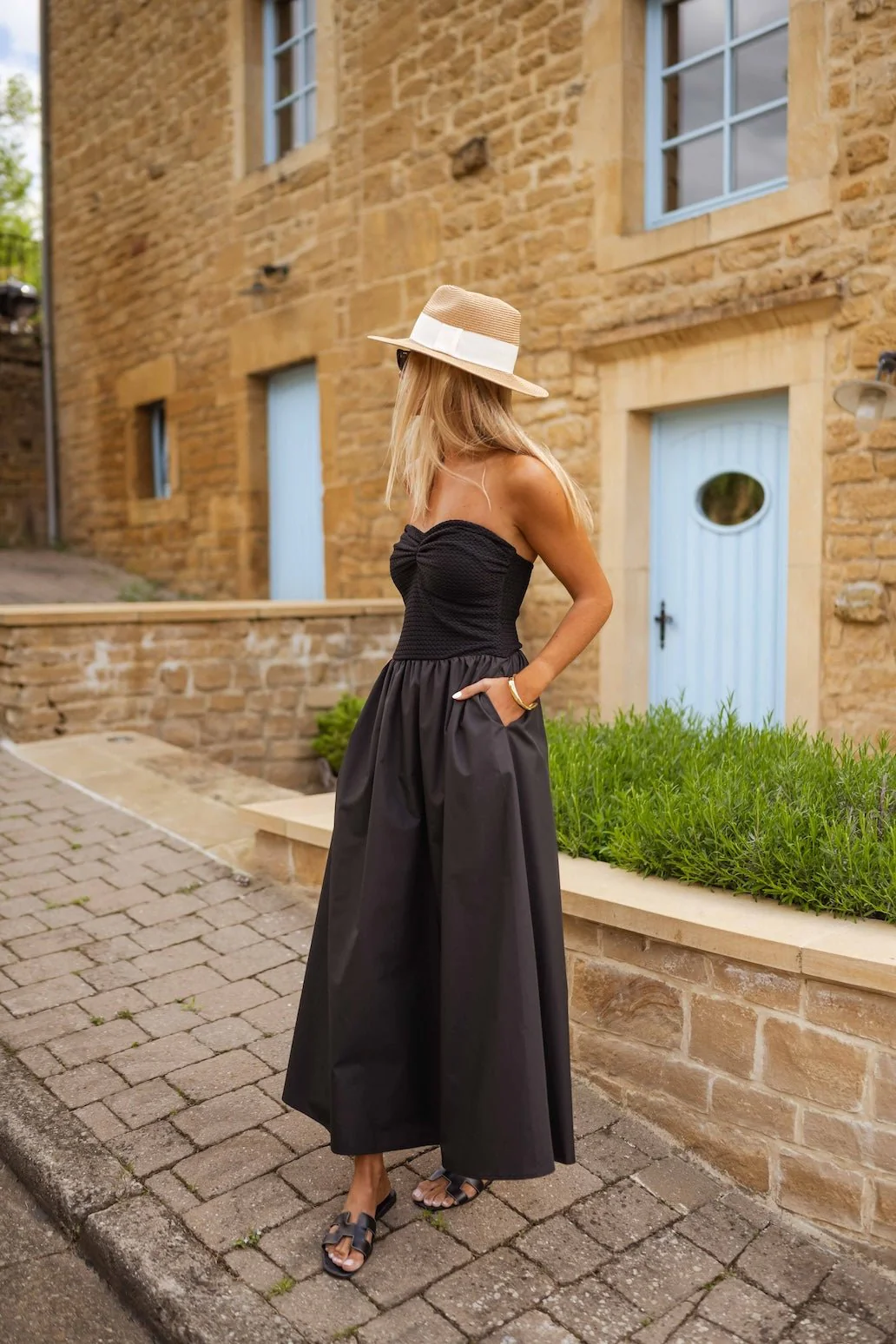 Black Viena Dress