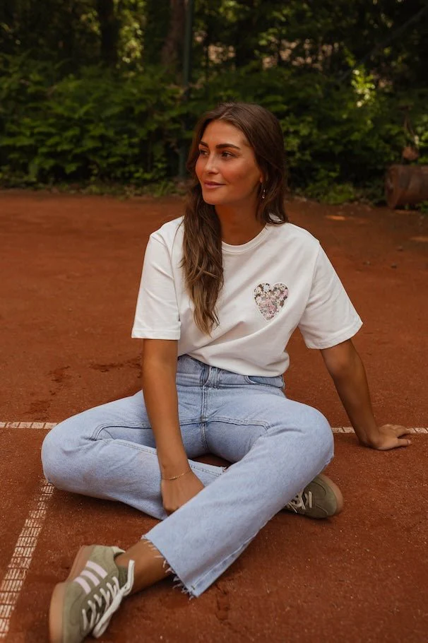 White Rosa T-shirt