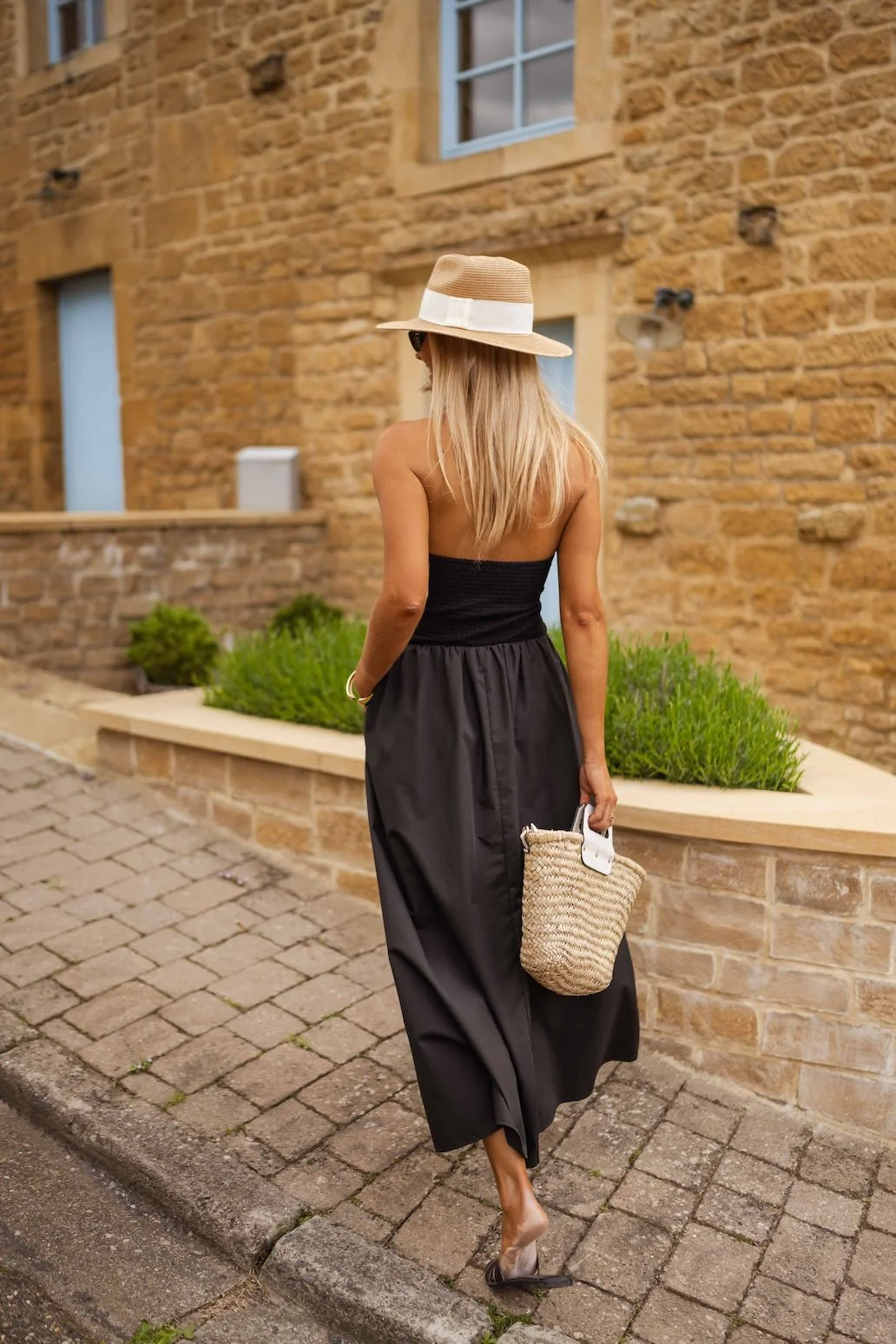 Black Viena Dress