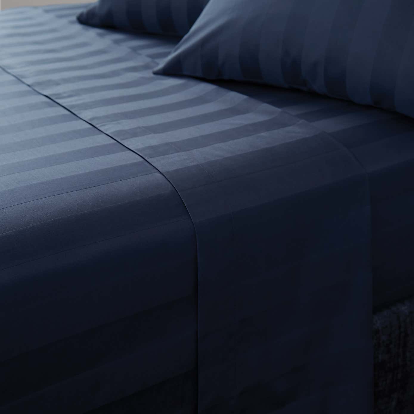 Hotel 230 Thread Count White Stripe Flat Sheet