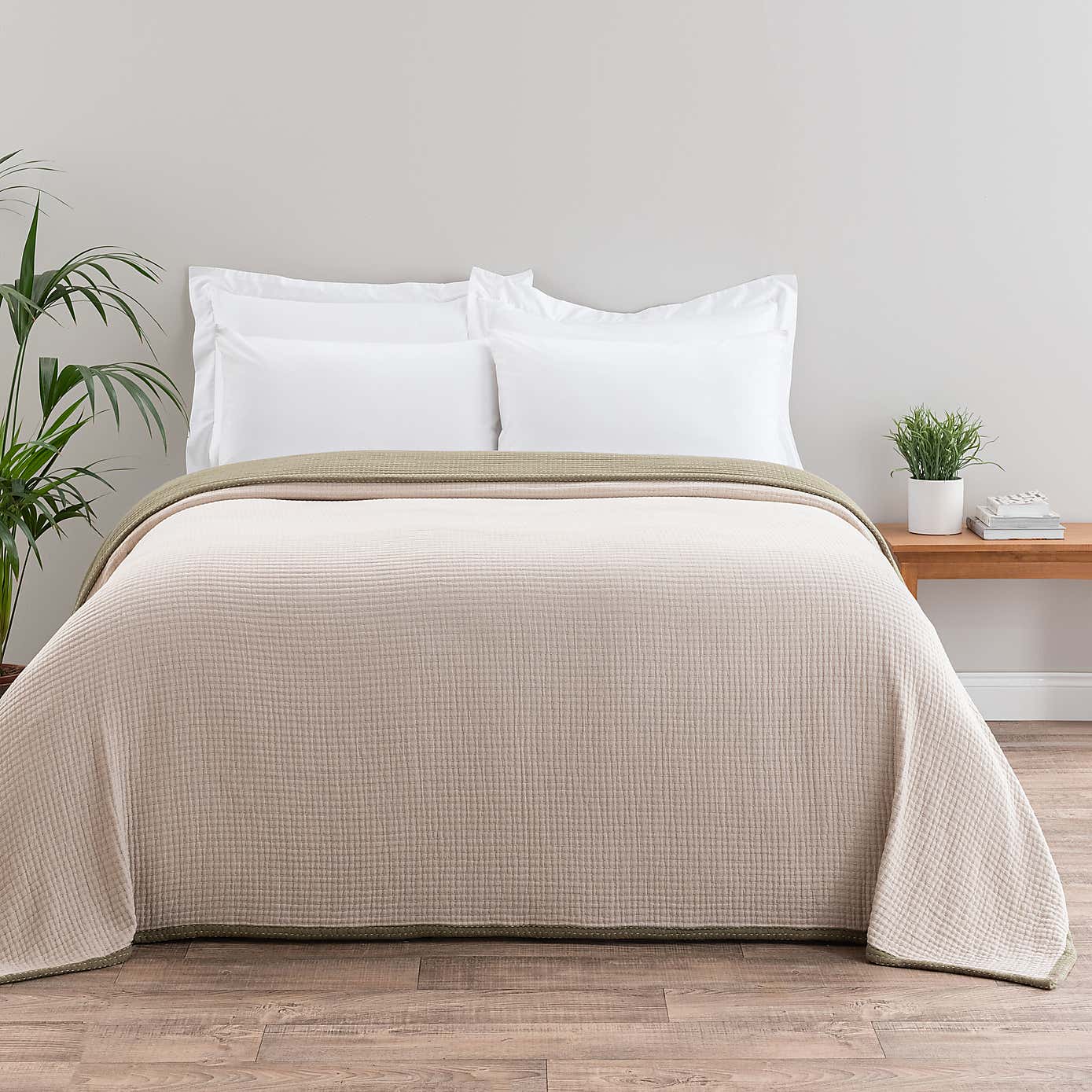 EL Milano 235cm x 235cm Throw