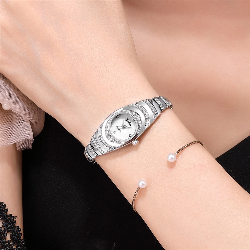 Korean Metal Chain Small Ladies Quartz Watch Fashion College Style Diamond Diamond Marble Face Ladies Bracelet Watch