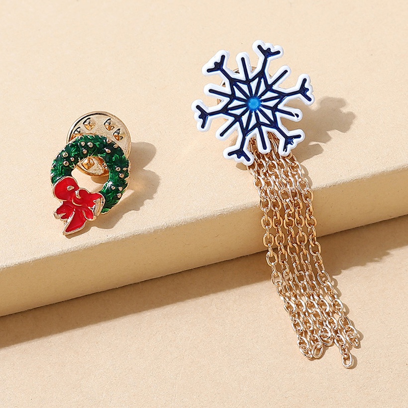 Christmas Series Small Fresh Trendy Snowflake Brooch Set