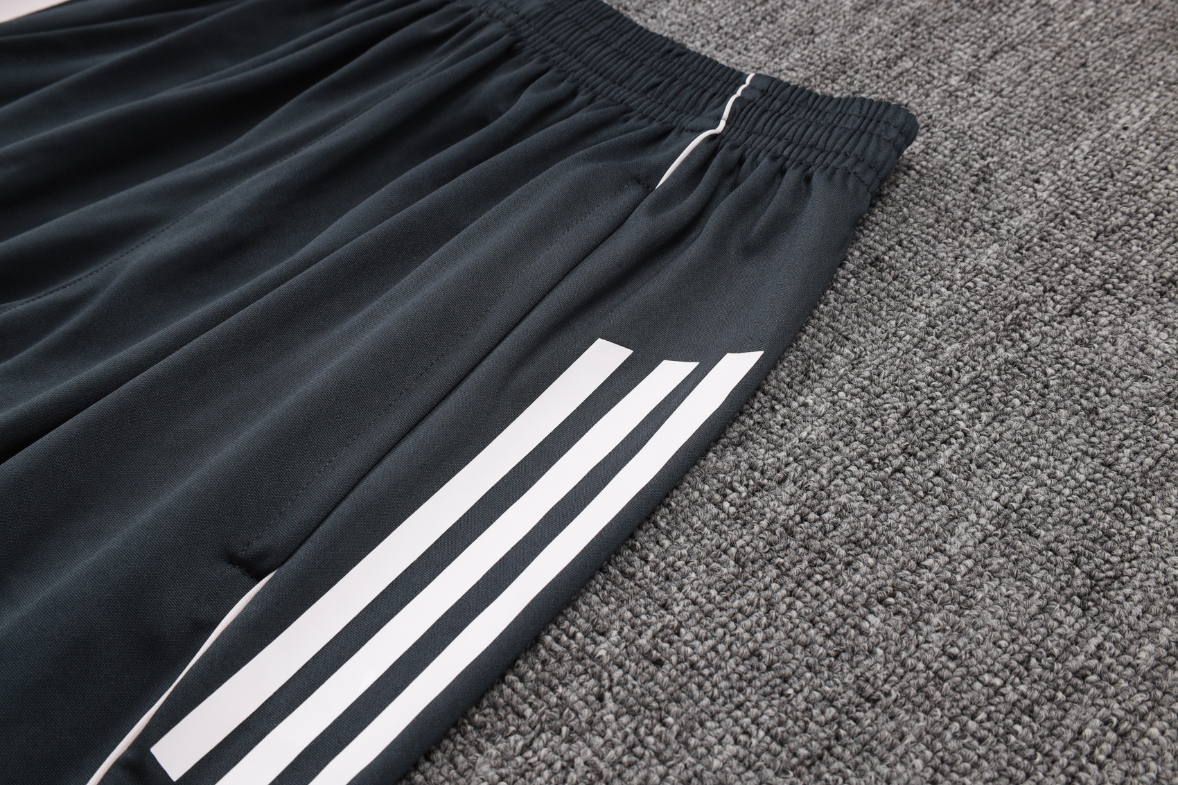 Real Madrid Training Jersey Kit Gray 2025/26