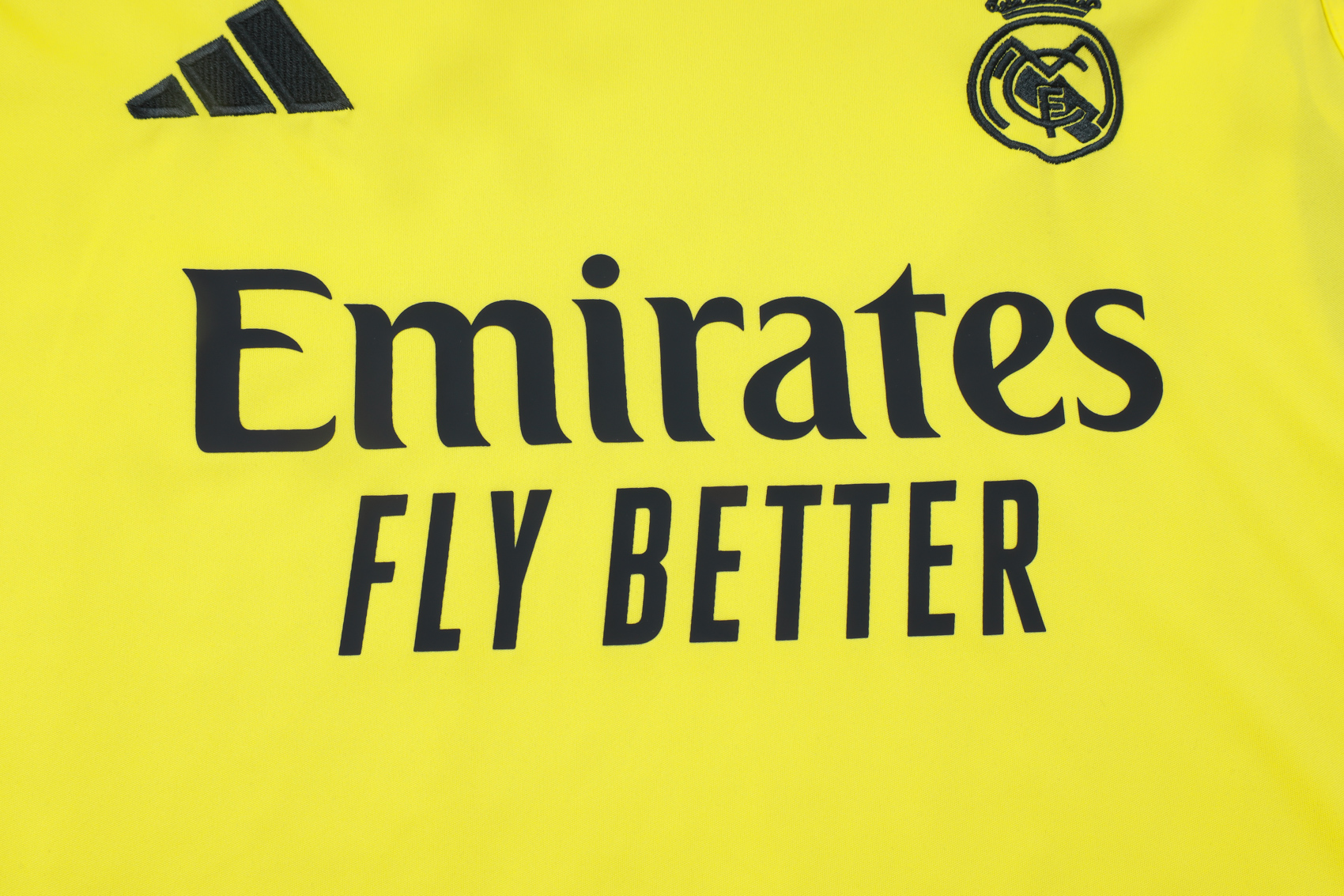 Real Madrid Sleeveless Training Kit Yellow 2025/26