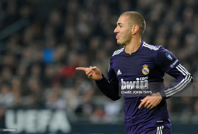 Real Madrid Authentic Retro Jersey Third Away Long Sleeve Soccer Shirt 2010/11