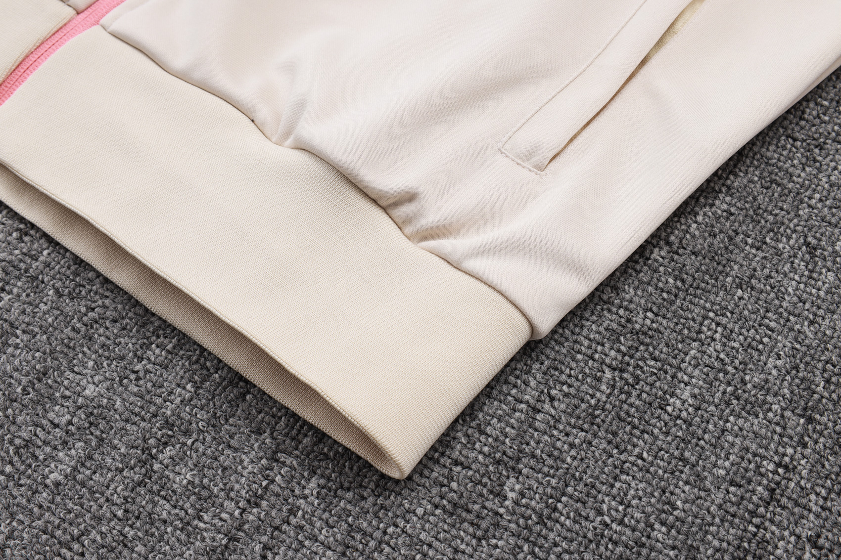 Barcelona Training Kit (Jacket+Pants) Beige 2025/26