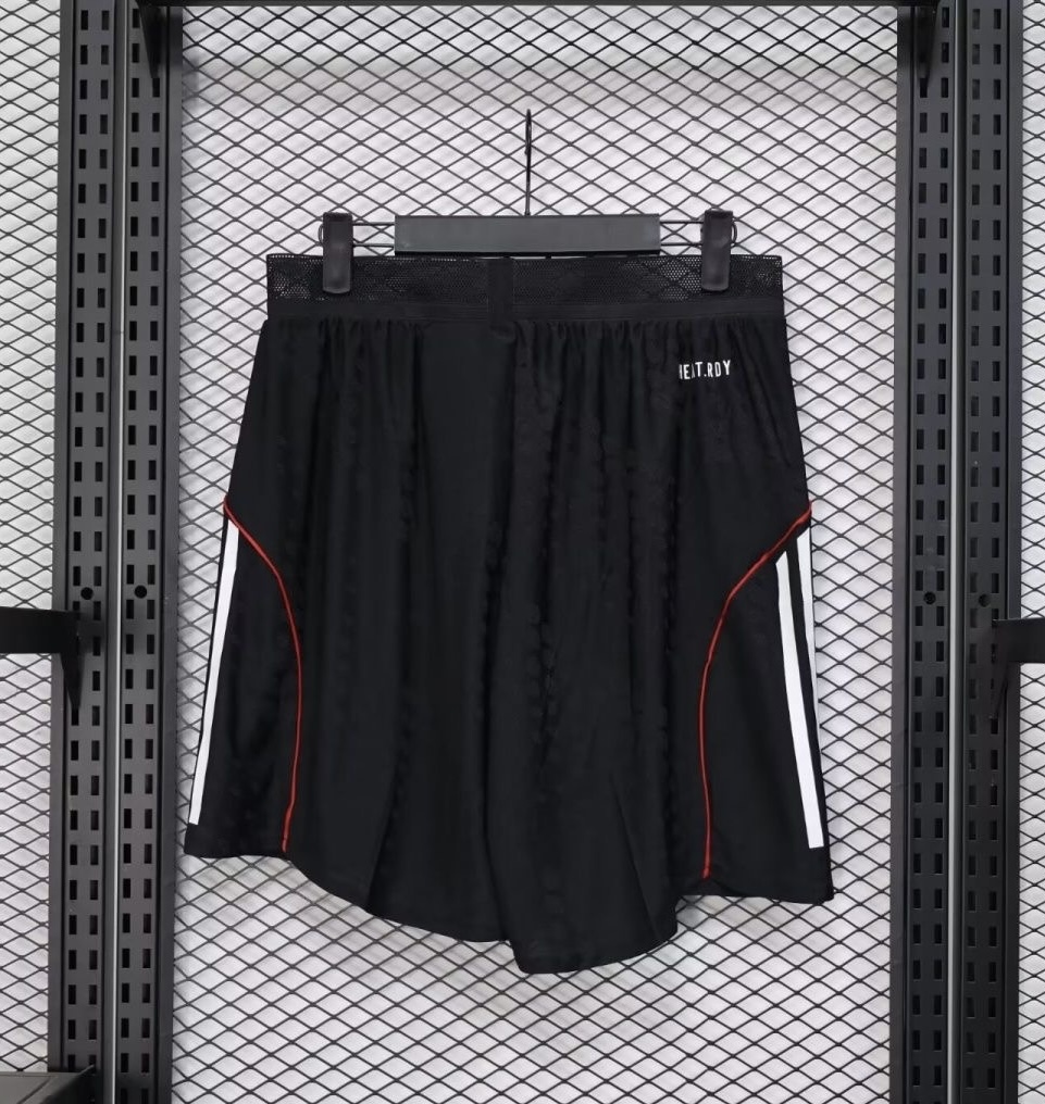 Liverpool Authentic Football Jersey Away Shorts 2025/26