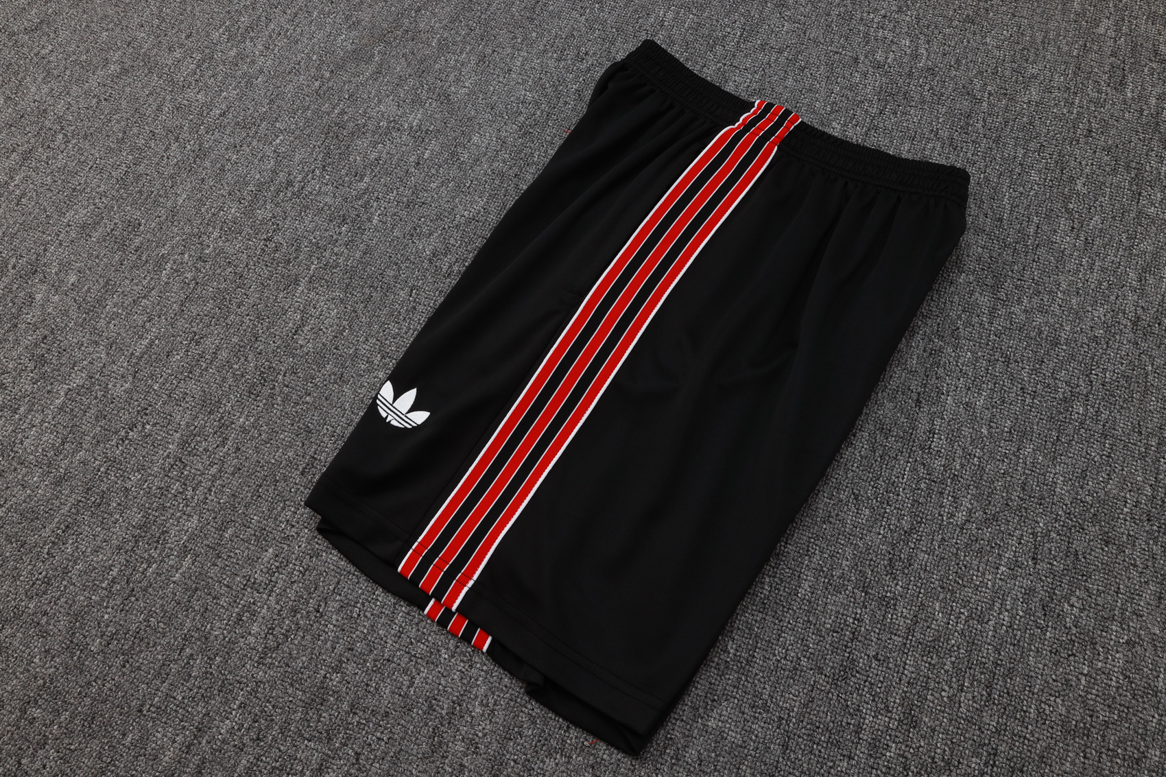 Liverpool Sleeveless Training Kit Red 2025/26