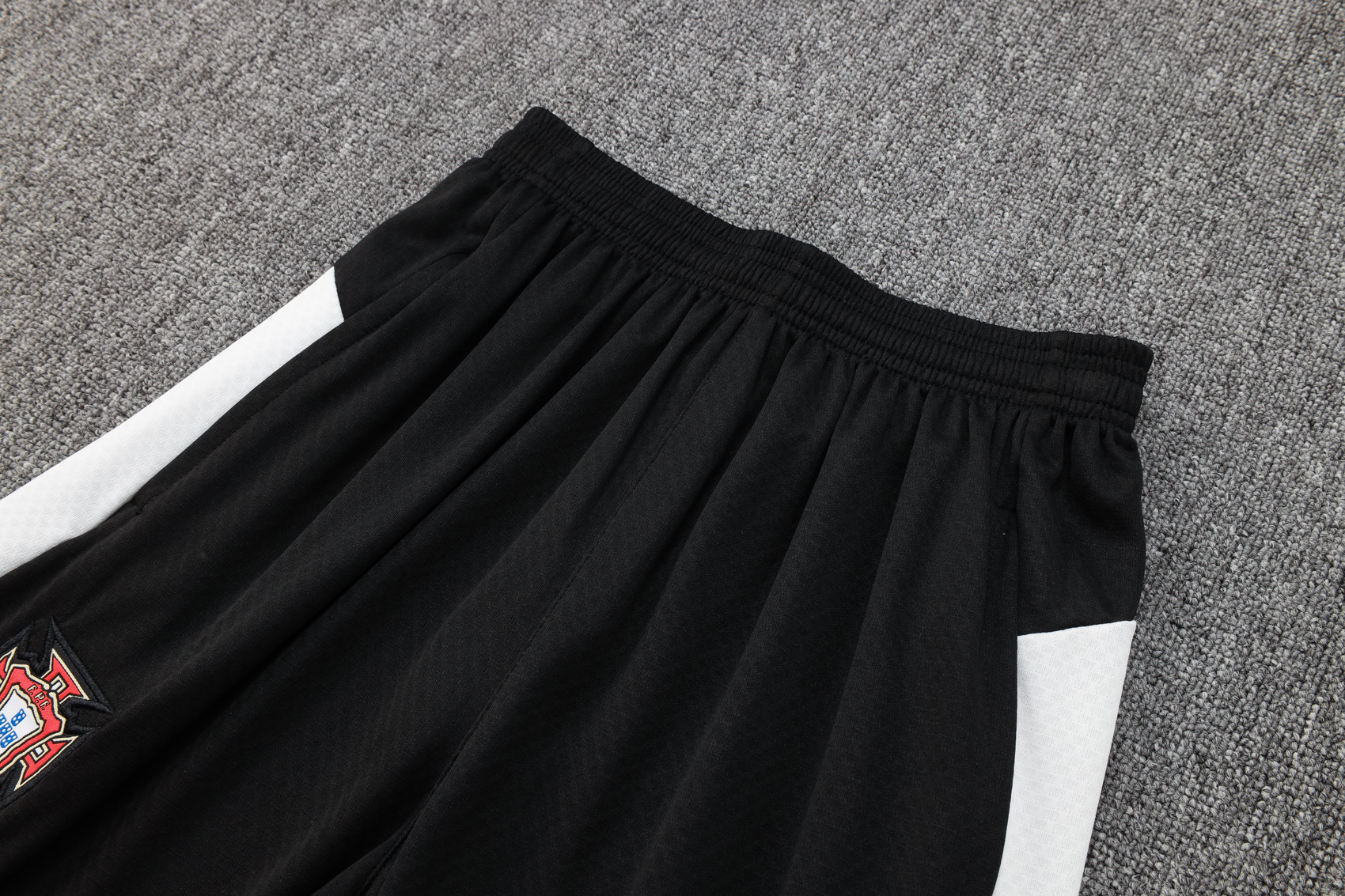 Portugal Training Kit (Sweatshirt+Pants) Black 2025