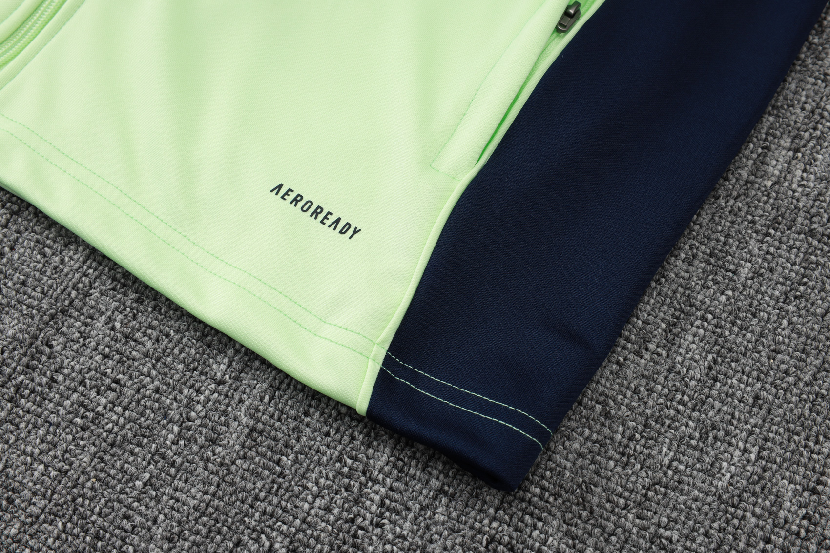 Real Madrid Training Kit (Jacket+Pants) Light Green 2025/26