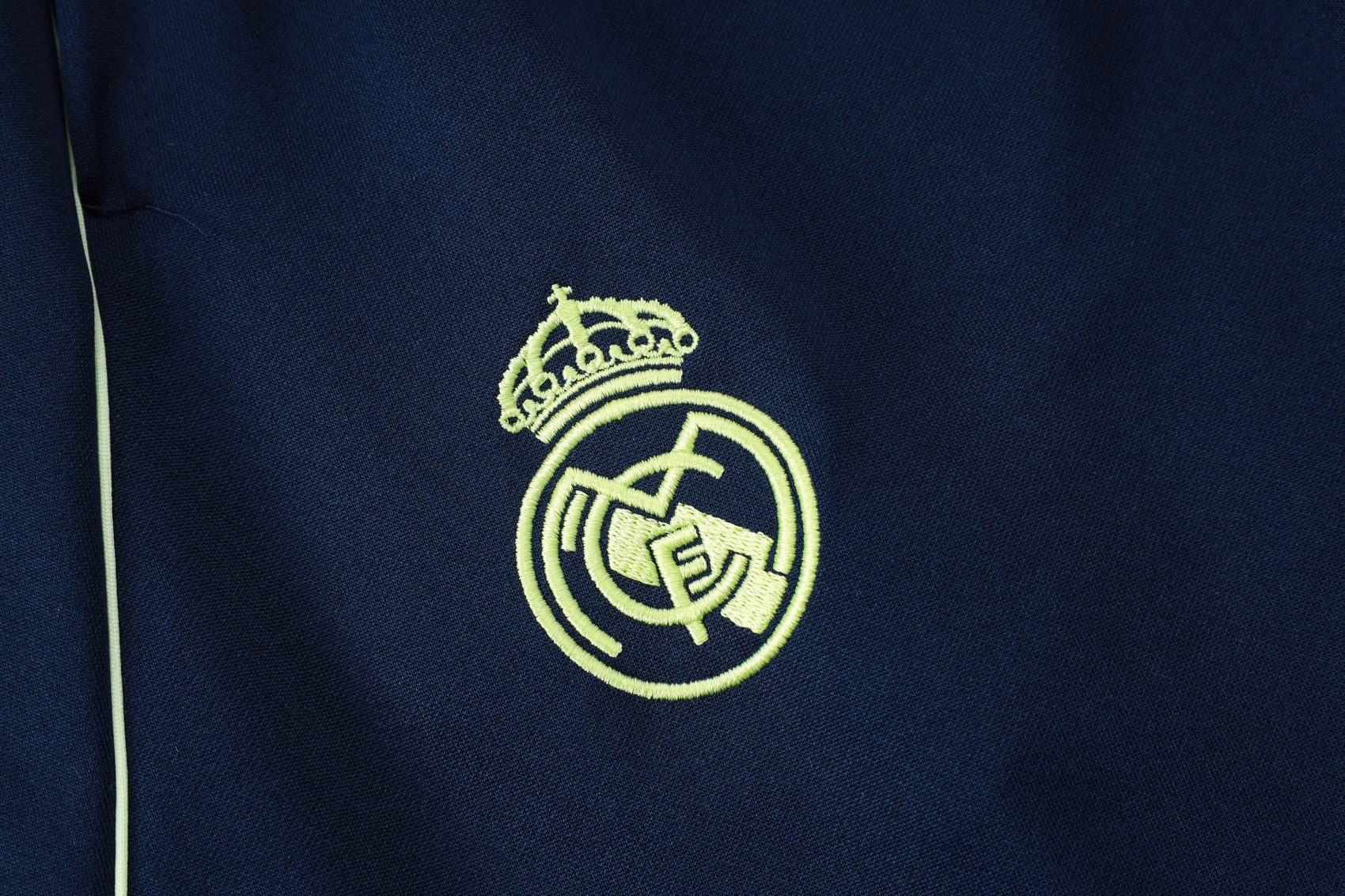 Real Madrid Training Kit (Jacket+Pants) Light Green 2025/26