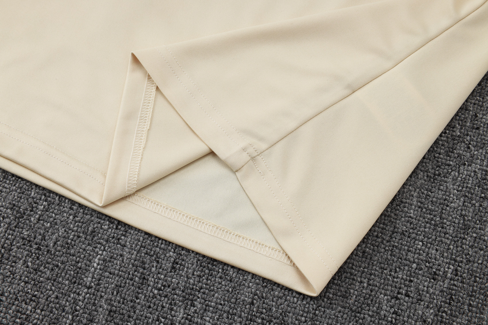 Real Madrid Training Kit (Sweatshirt+Pants) Apricot 2025/26