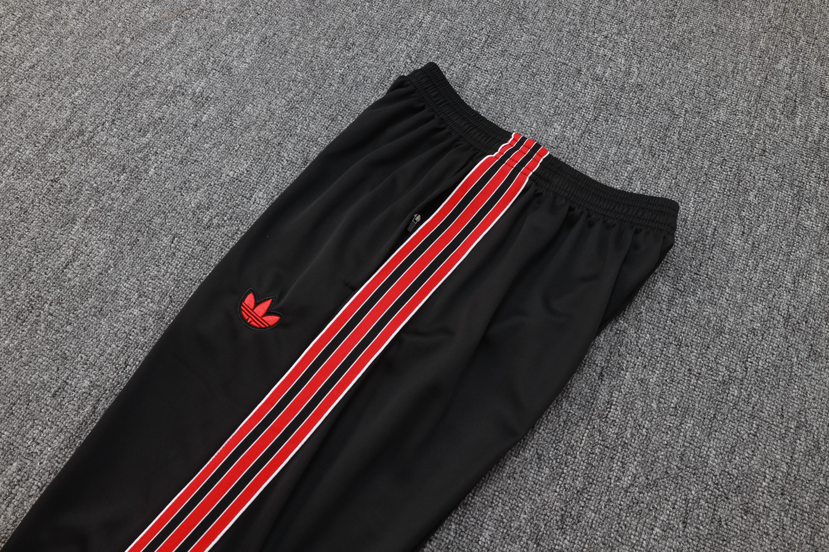 Manchester United Training Kit (Sweatshirt+Pants) Black 2025/26