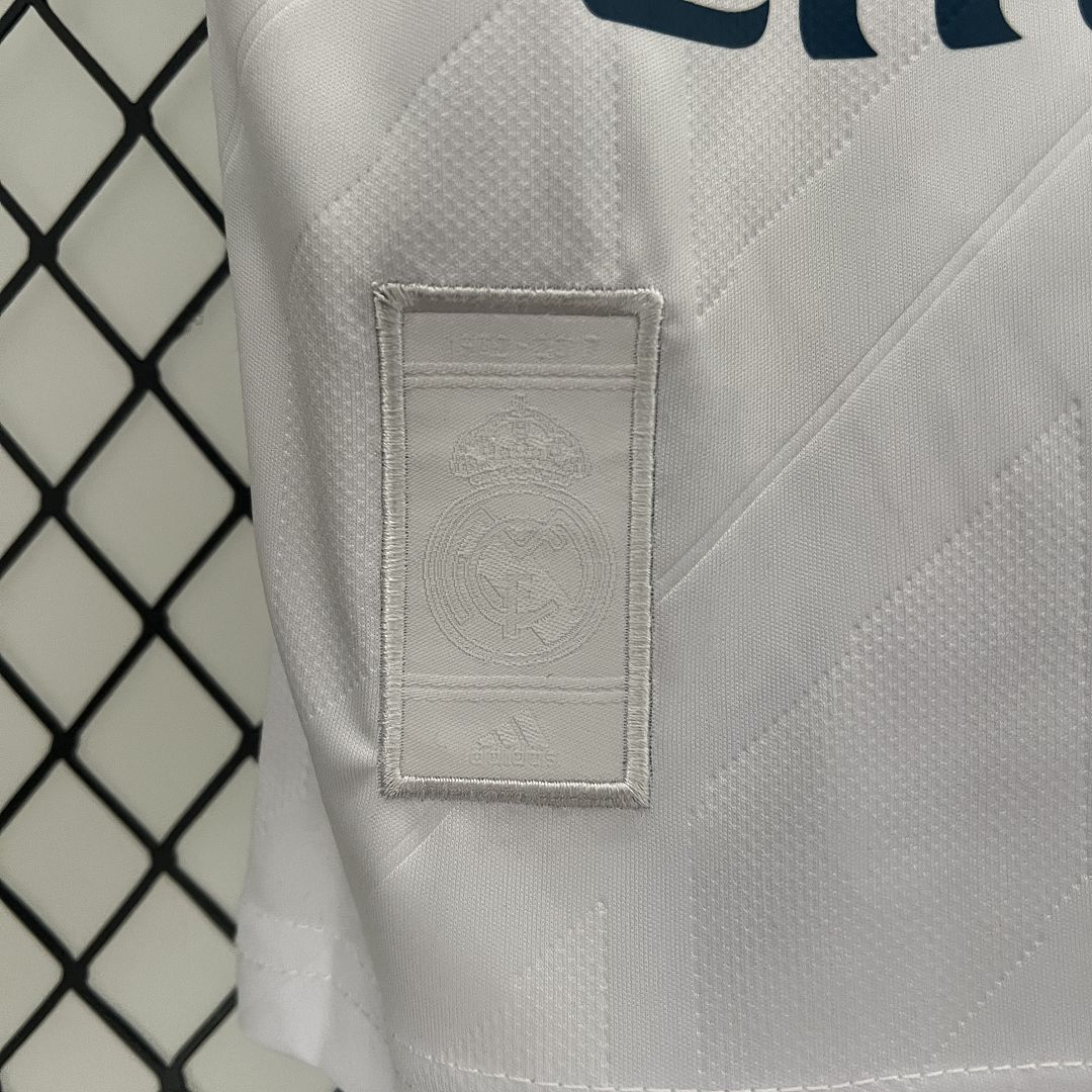 Real Madrid Retro Jersey Home Kids Kit Jersey+Shorts 2017/18