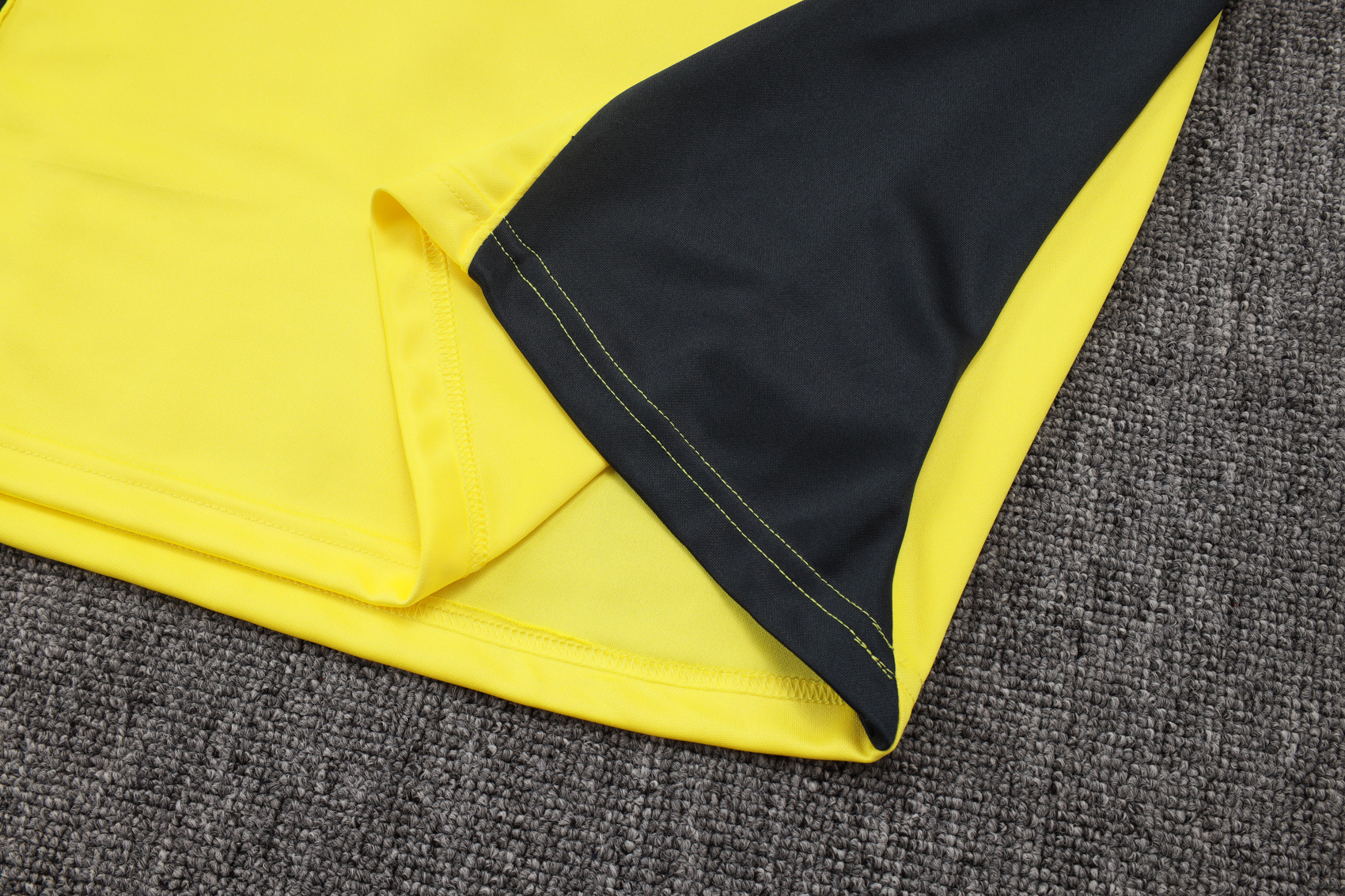 Real Madrid Training Kit (Sweatshirt+Pants) Yellow 2025/26