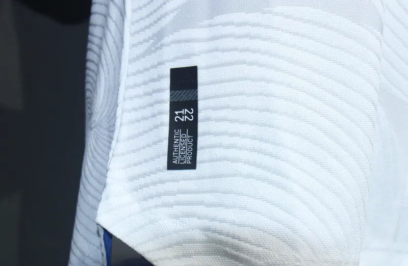 Real Madrid Authentic Retro Jersey Home Long Sleeve Soccer Shirt 2021/22