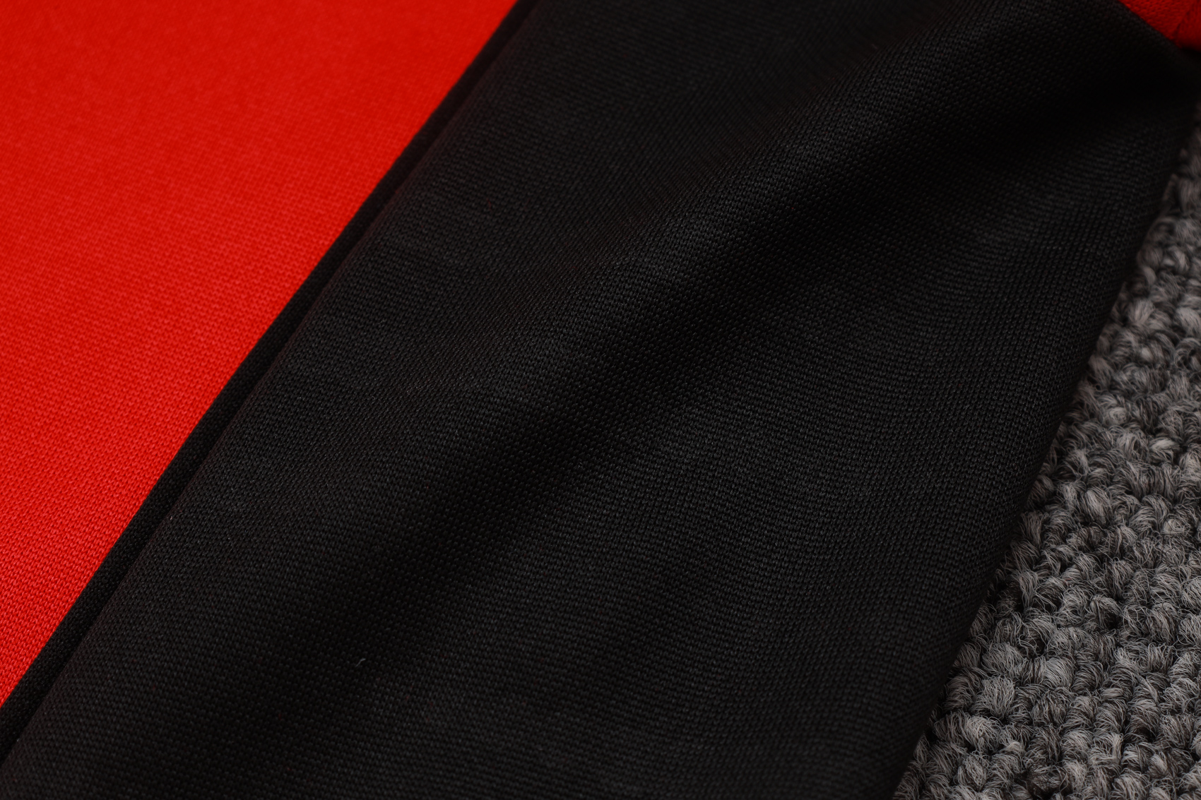 Liverpool Training Kit (Sweatshirt+Pants) Red 2025/26