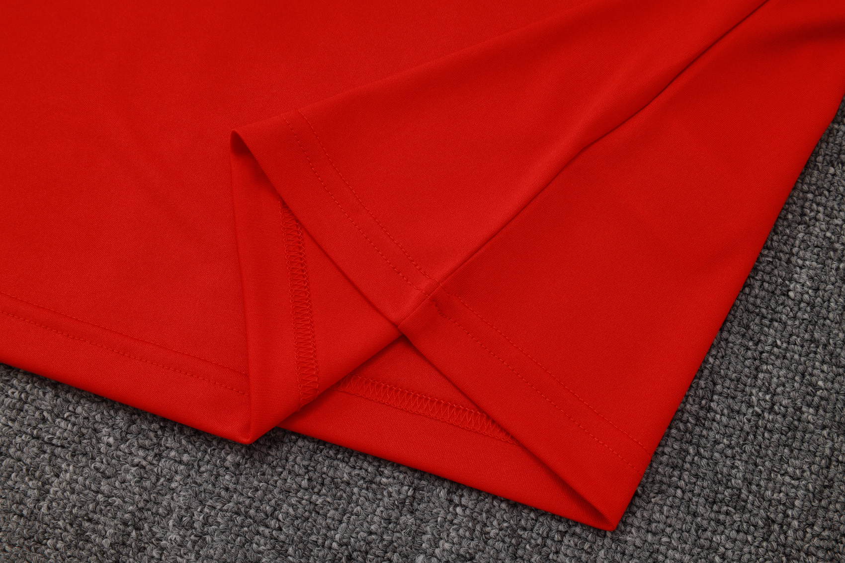 Liverpool Sleeveless Training Kit Red 2025/26