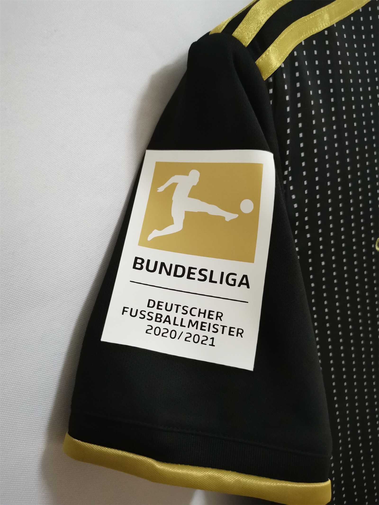 Bayern Munich Retro Jersey Away Soccer Shirt 2021/22