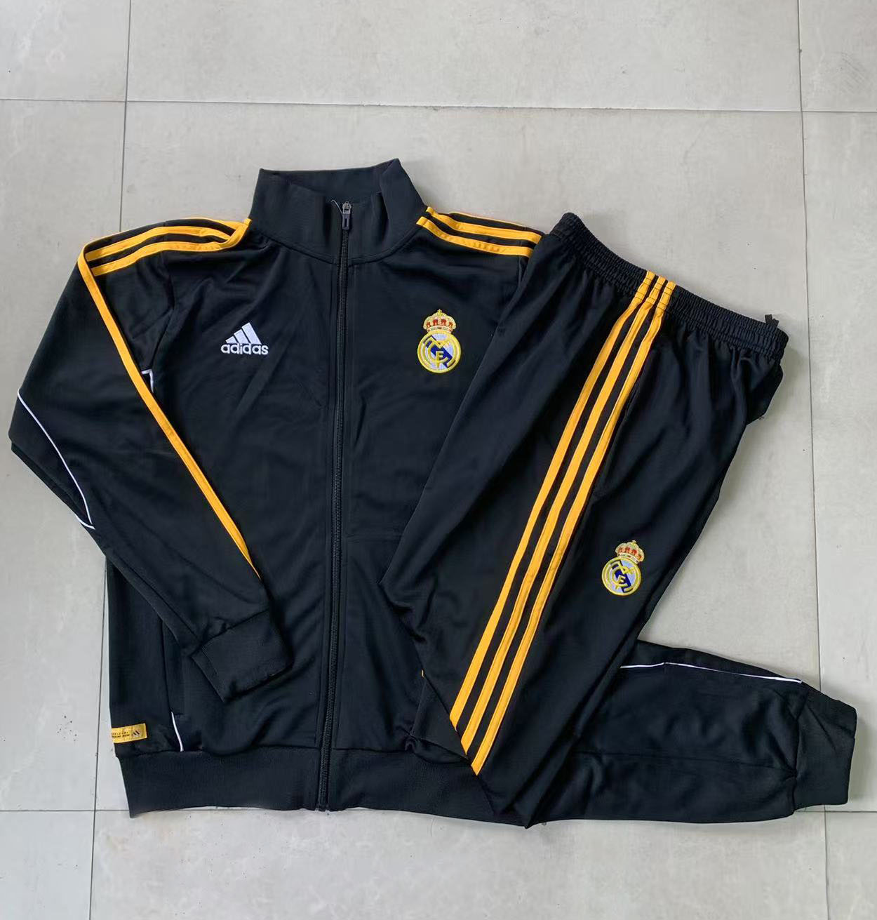 Kids Real Madrid Training Kit (Jacket+Pants) Black 2025/26
